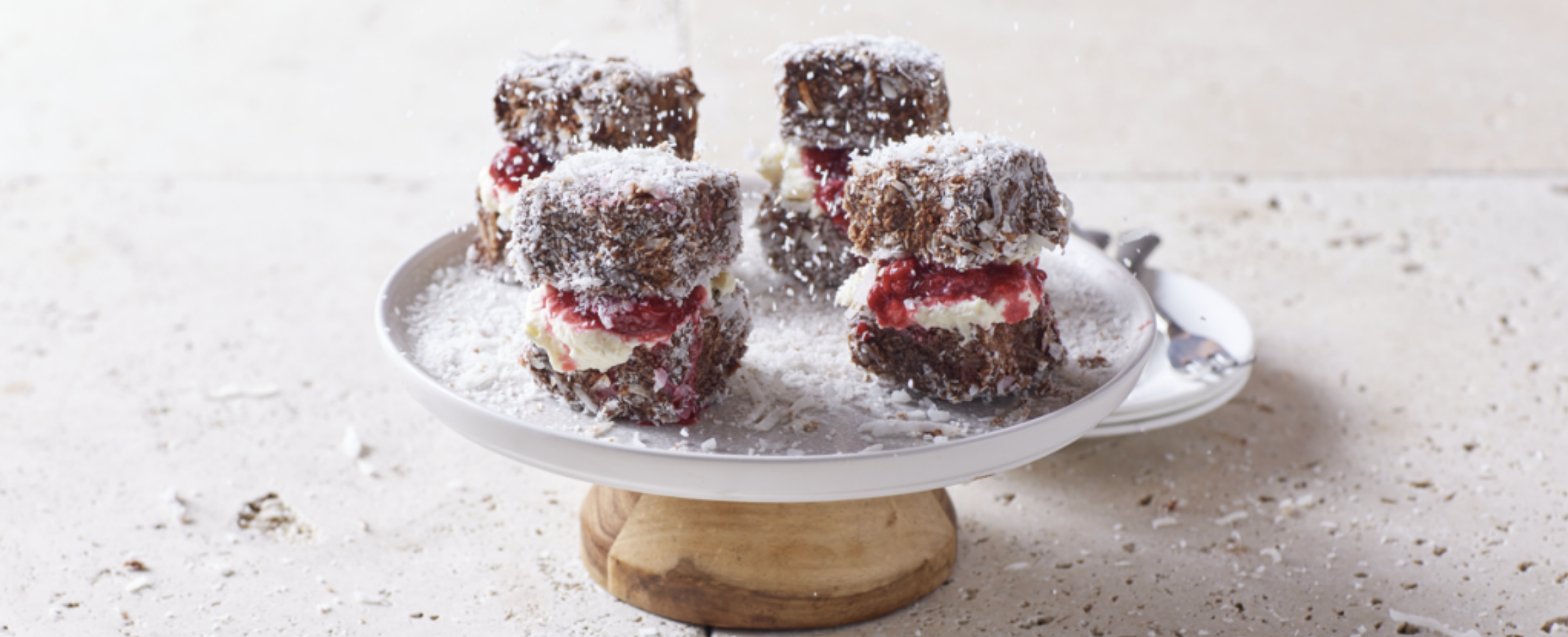 For the Love of (Chocolate) Lamingtons