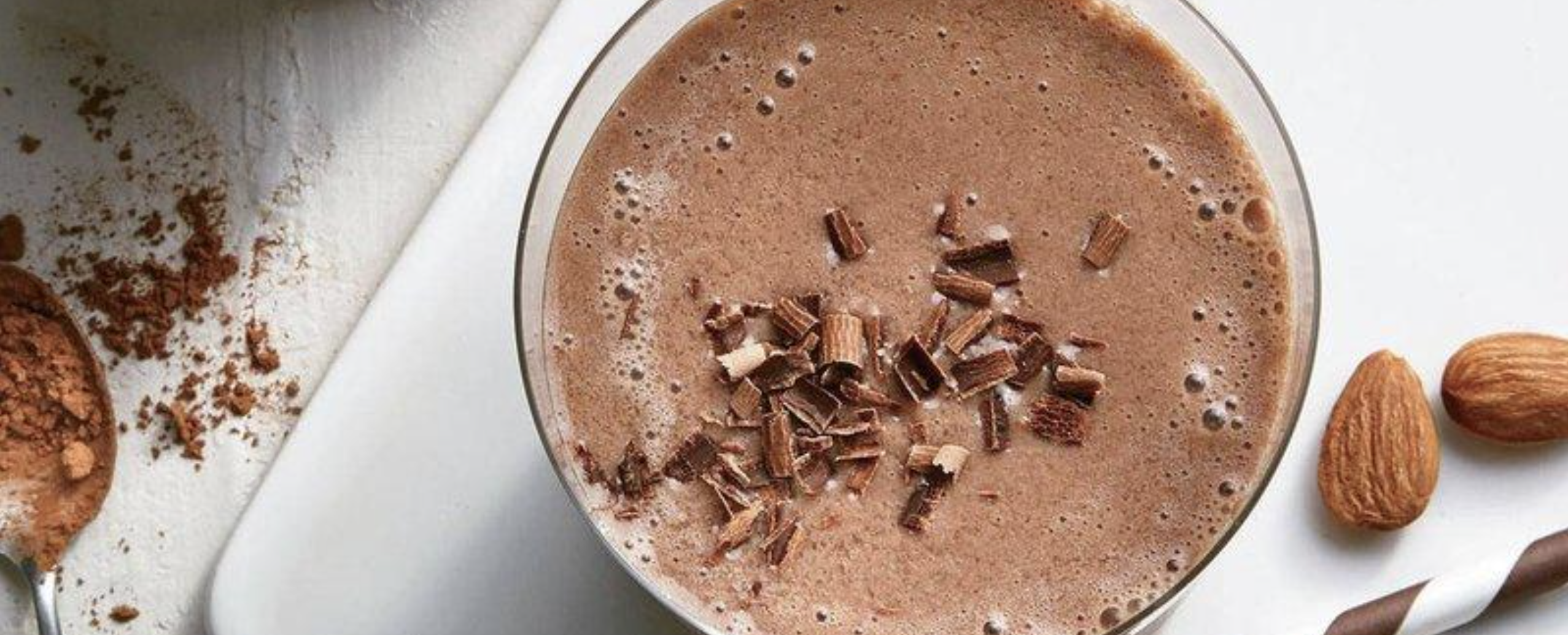 Immunity-Boosting Keto Choc Almond Smoothie – Lakanto Australia