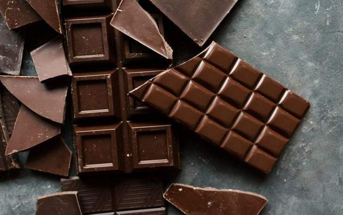 How to Stop those Pesky After-Dinner Sugar Cravings