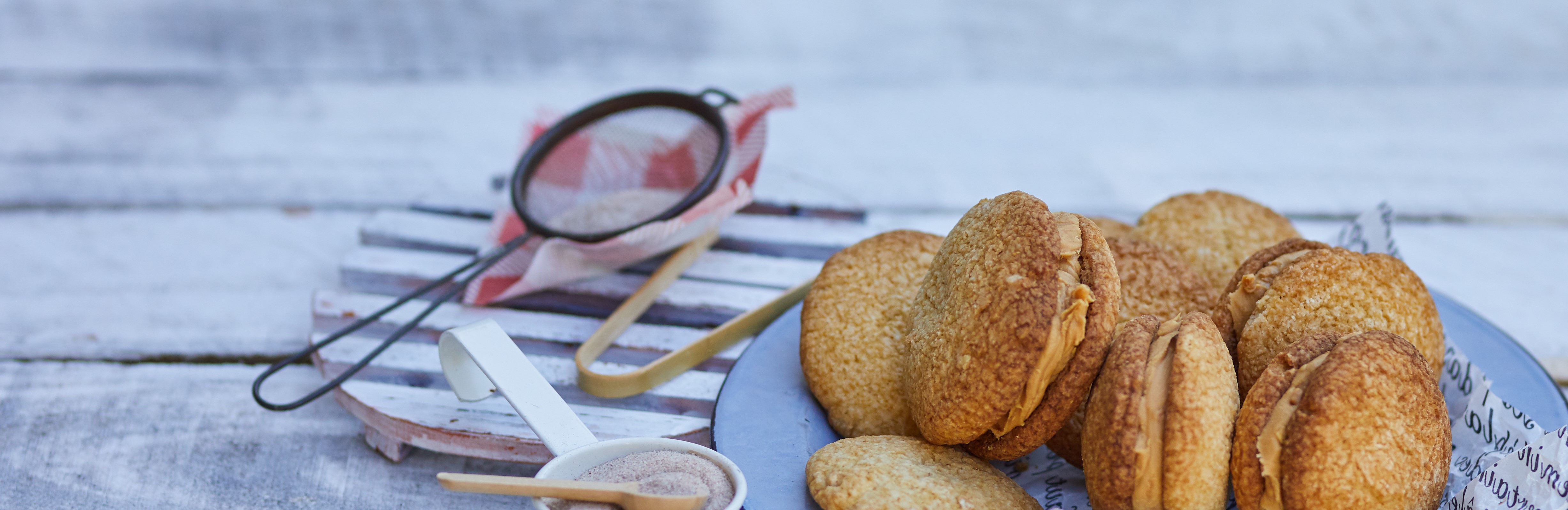 Low Carb Peanut Butter Sandwich Cookies